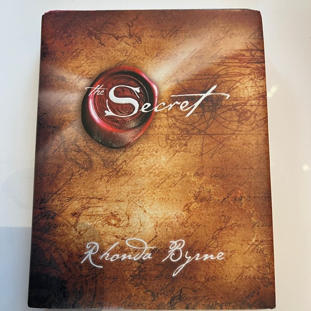 5/$20 The Secret Garden book by Rhonda Byrne